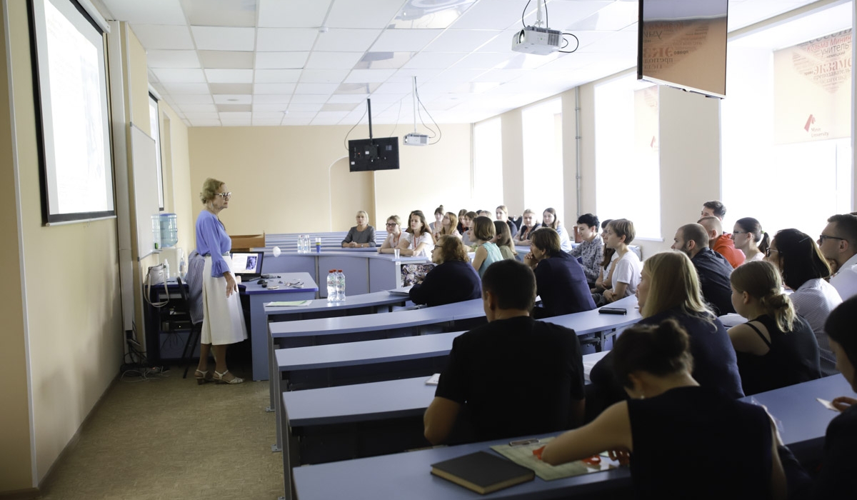 Summer school for young philologists from Russia and Poland srarted at Minin University