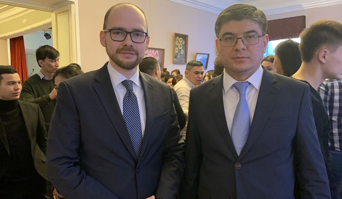 Minin university took part in a round table conference where participants discussed cooperation of the Nizhny Novgorod region and the Republic of Uzbekistan