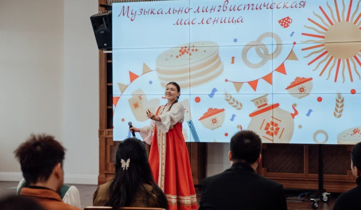 Traditional Russian festival Maslenitsa for international students held at Minin University