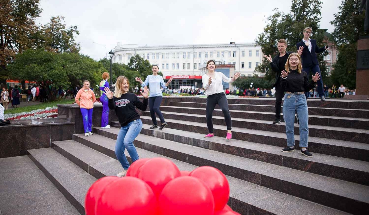 Minin University hosted Knowledge Day for the first-year students.