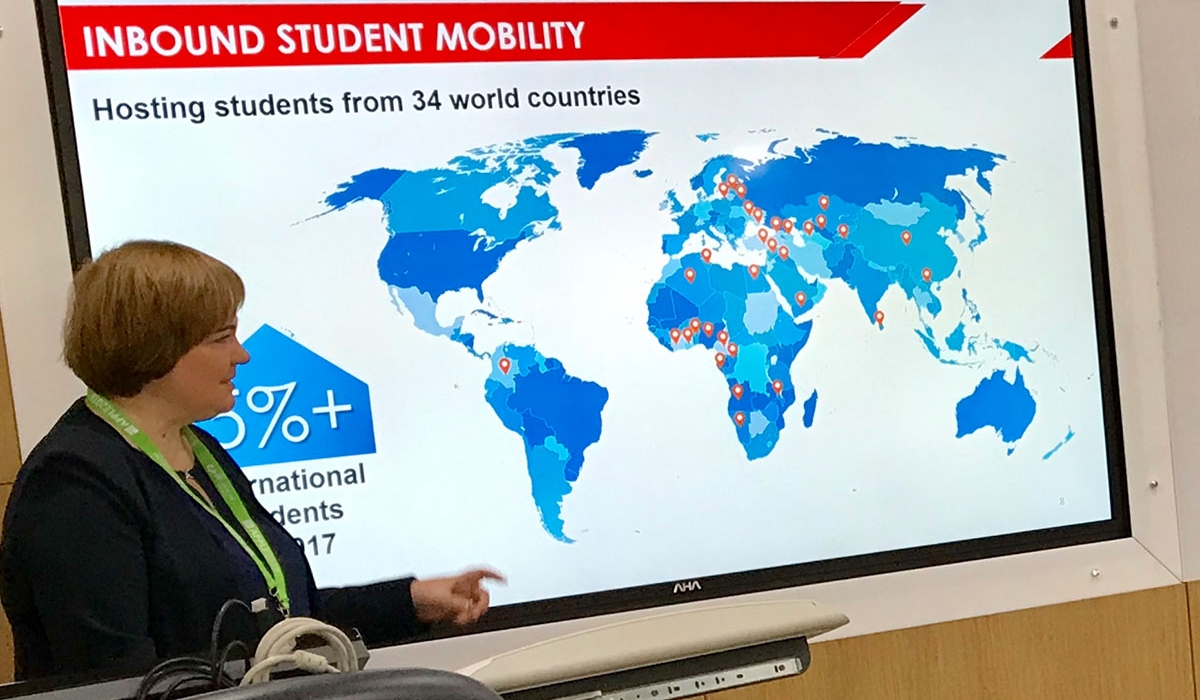 Minin University Delegation Made a Report on the Prestigious International QS-APPLE 2018 Conference