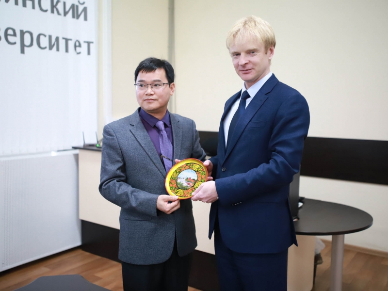 The Rector of Minin University met the delegation of Huainan Normal University