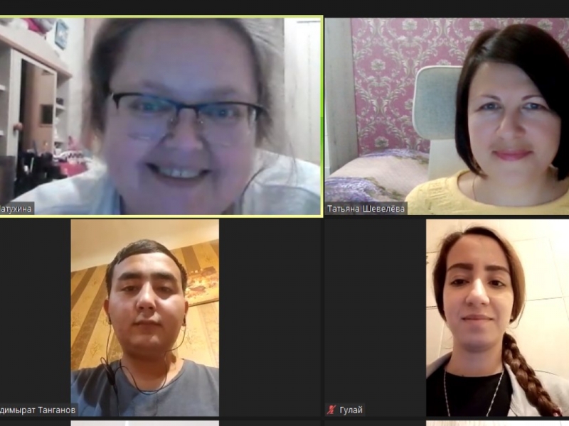 Minin university teachers organized an interactive lesson for foreign students on working with video commercials