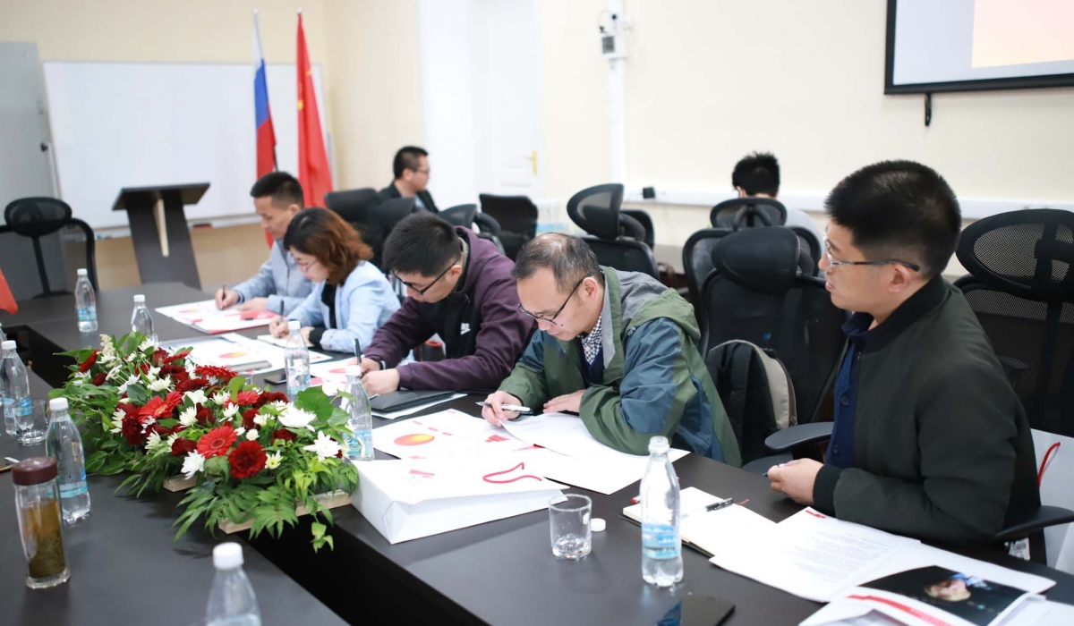 Teachers from Huinan Normal University completed advanced training courses at Minin University