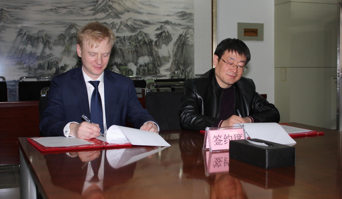 Minin University and Shandong University of Technology will launch double degree programs in two areas of training: English and Chinese, Producer Training. Also in the area of studying law and teacher exchange program