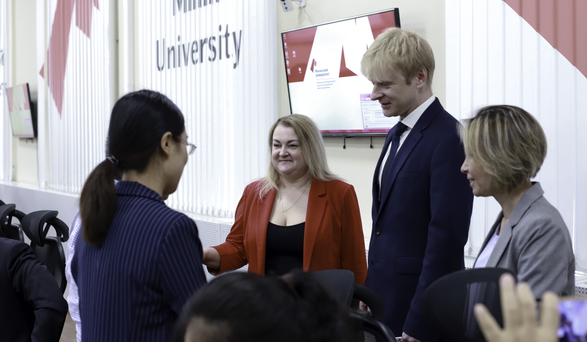 Advanced training courses for Chinese teachers started at Minin University