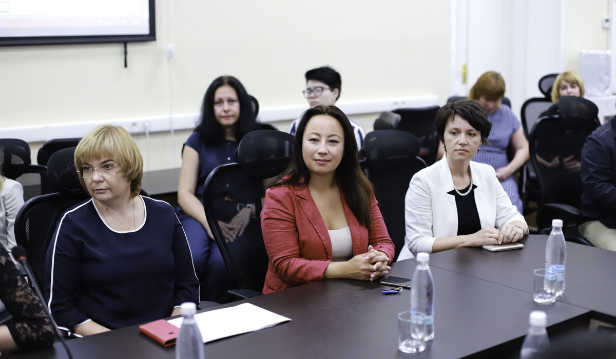 Advanced training courses for Chinese teachers started at Minin University