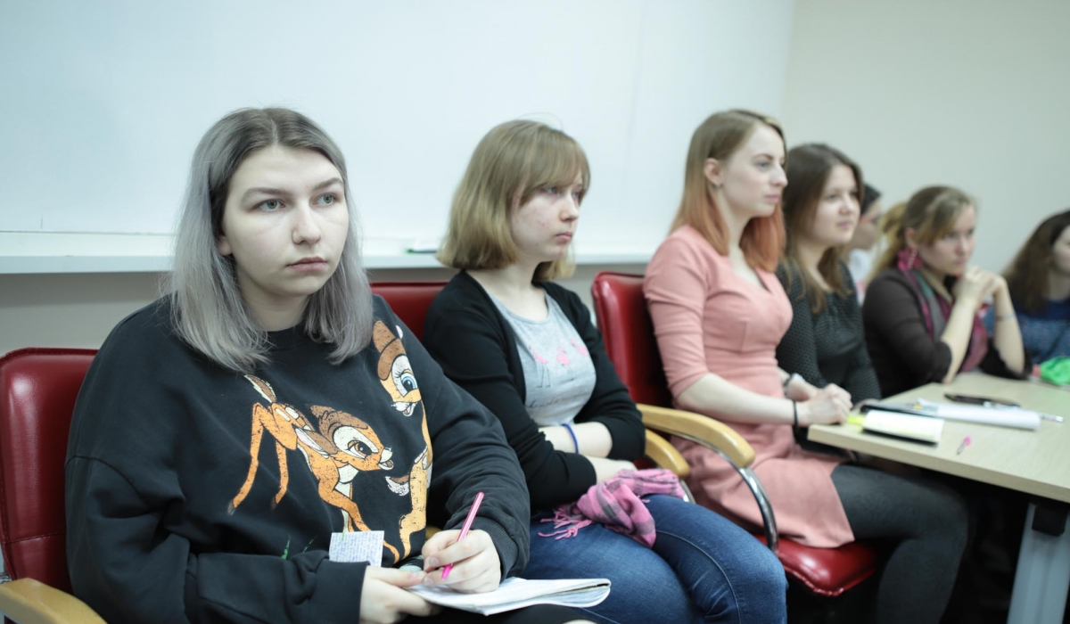 As part of scientific and educational lectures, students of Minin University learned about modern digital tools in language courses