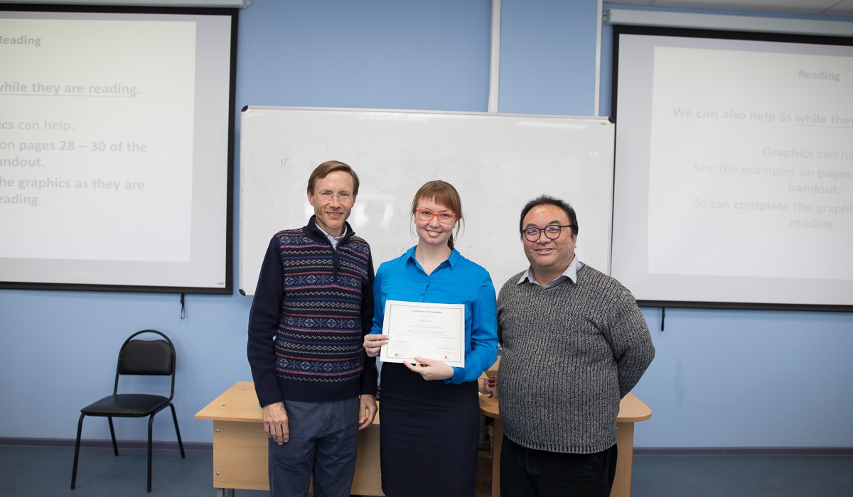 Delegation from The Education University of Hong Kong Hosts Professional Development Training for Educators at Minin University