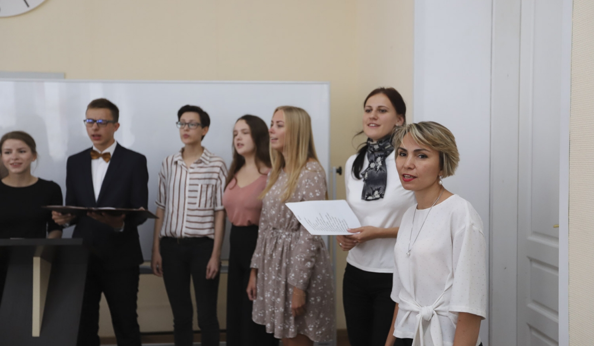 Advanced Training Courses for Teachers from China Finished in Minin University