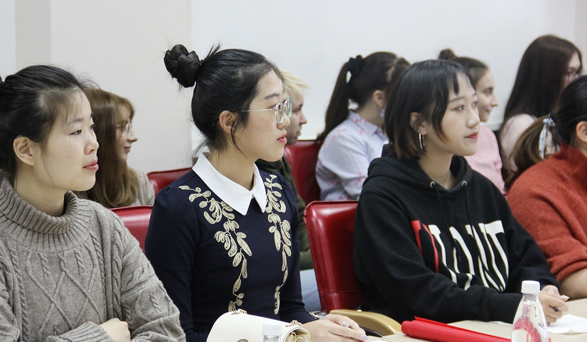 Minin university is organizing the Russian language, culture and education school for students from China