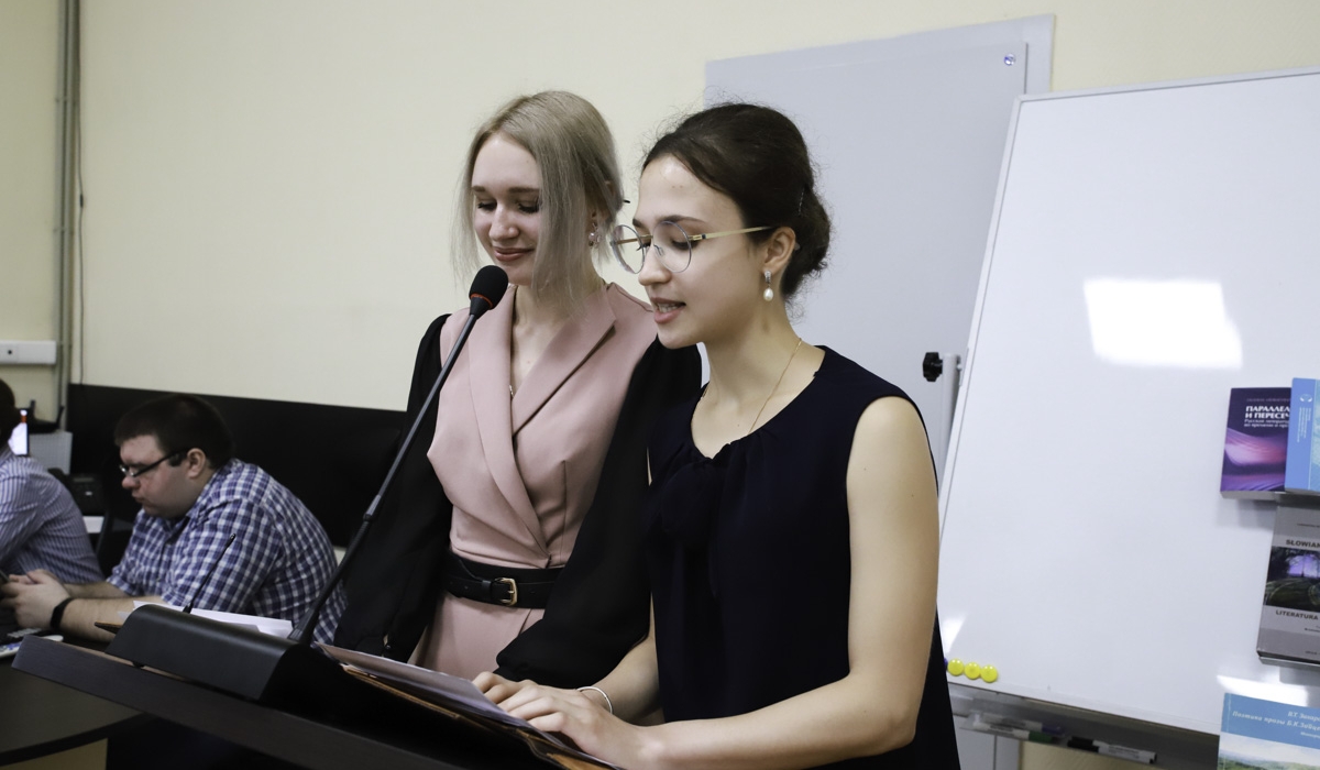 Summer school for young philologists from Russia and Poland srarted at Minin University