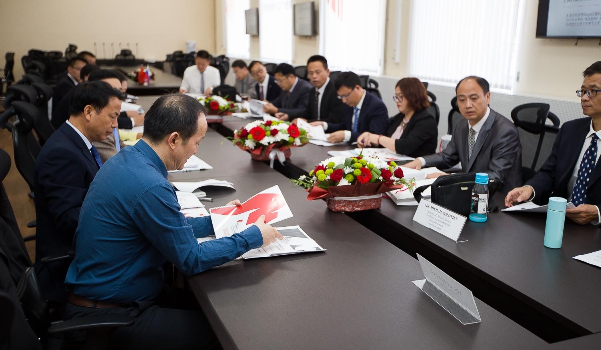 Minin University meets Chinese partners