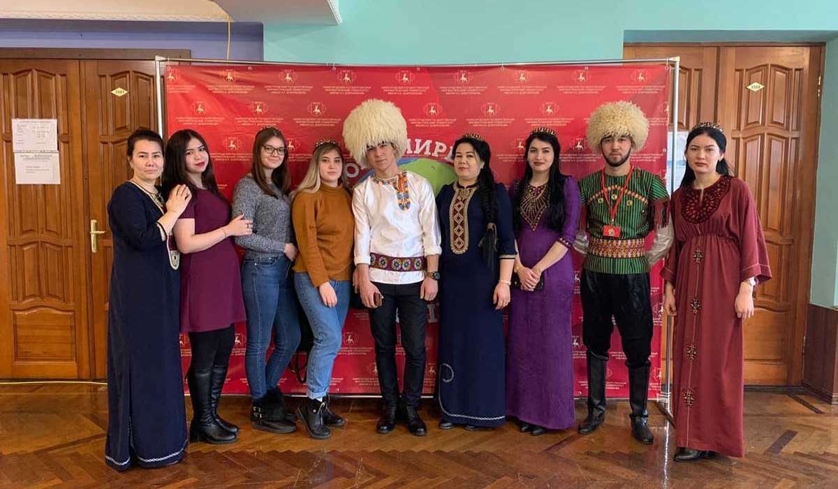 Minin University foreign students take part in the X International Festival of National Cultures 